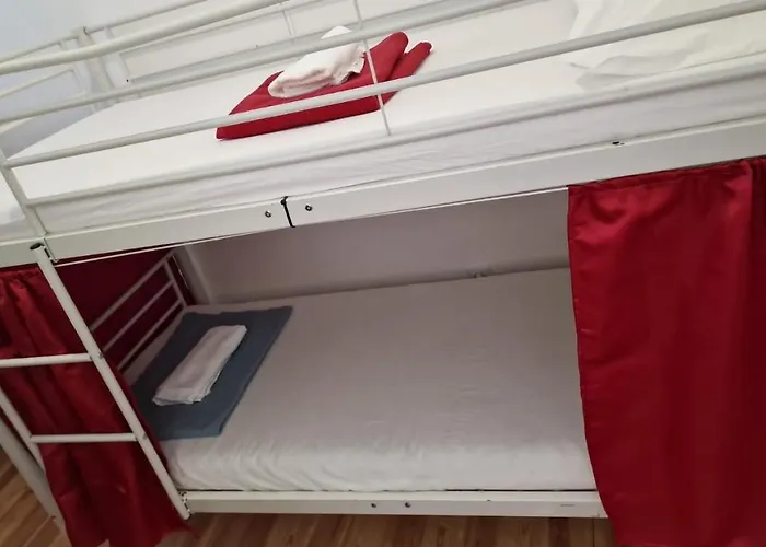 D&n بيت شباب Lisboa