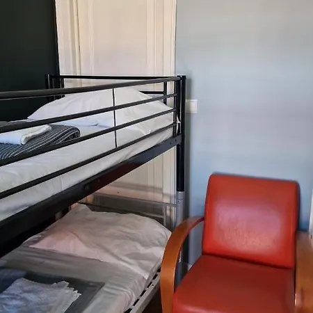 D&n Hostel *