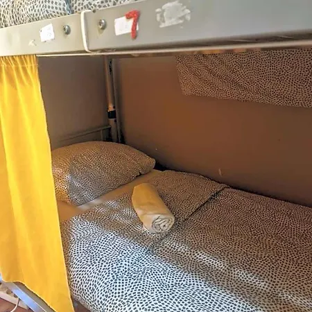 Hostel D&n